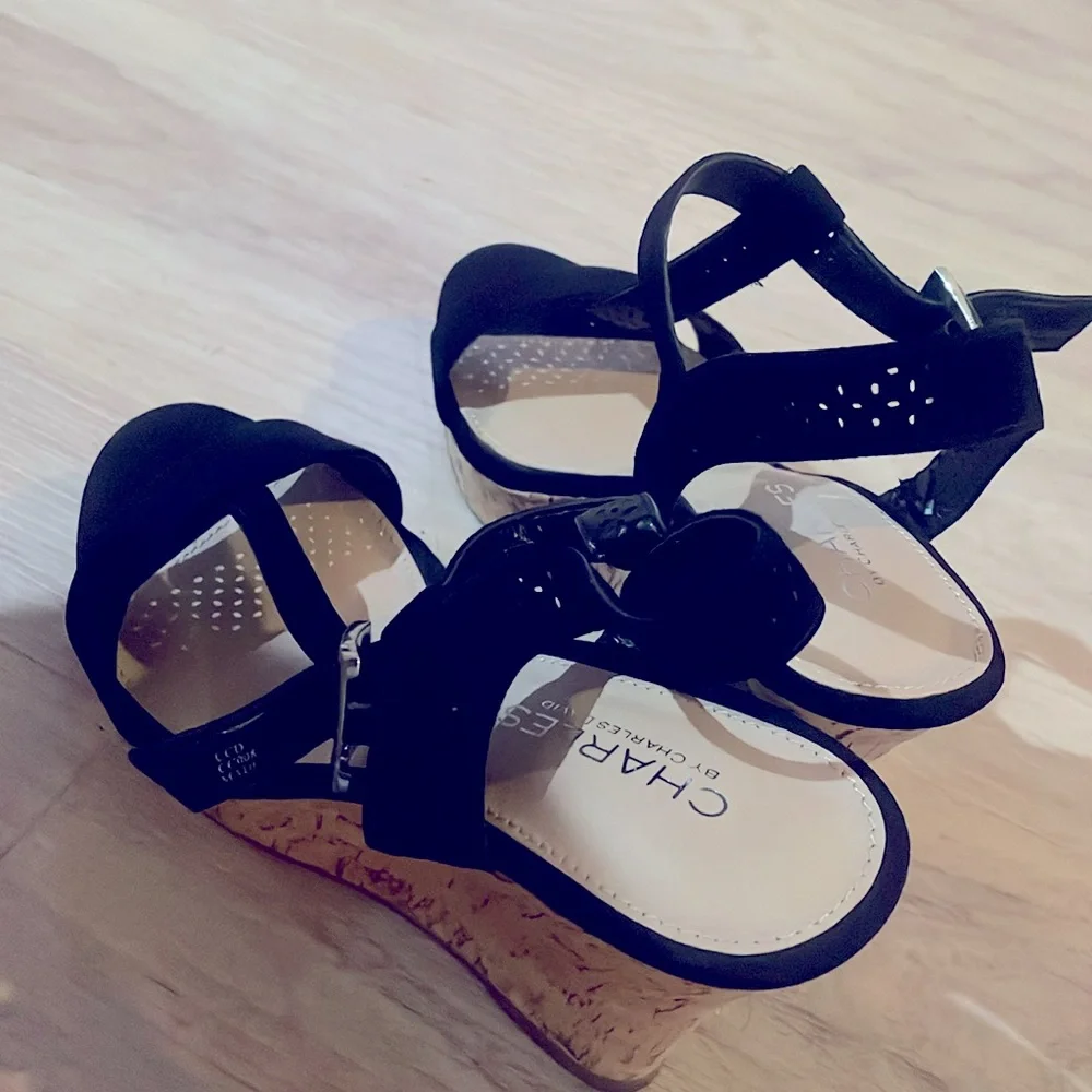 Charlies by Charles David Black Women's Sandals size 7